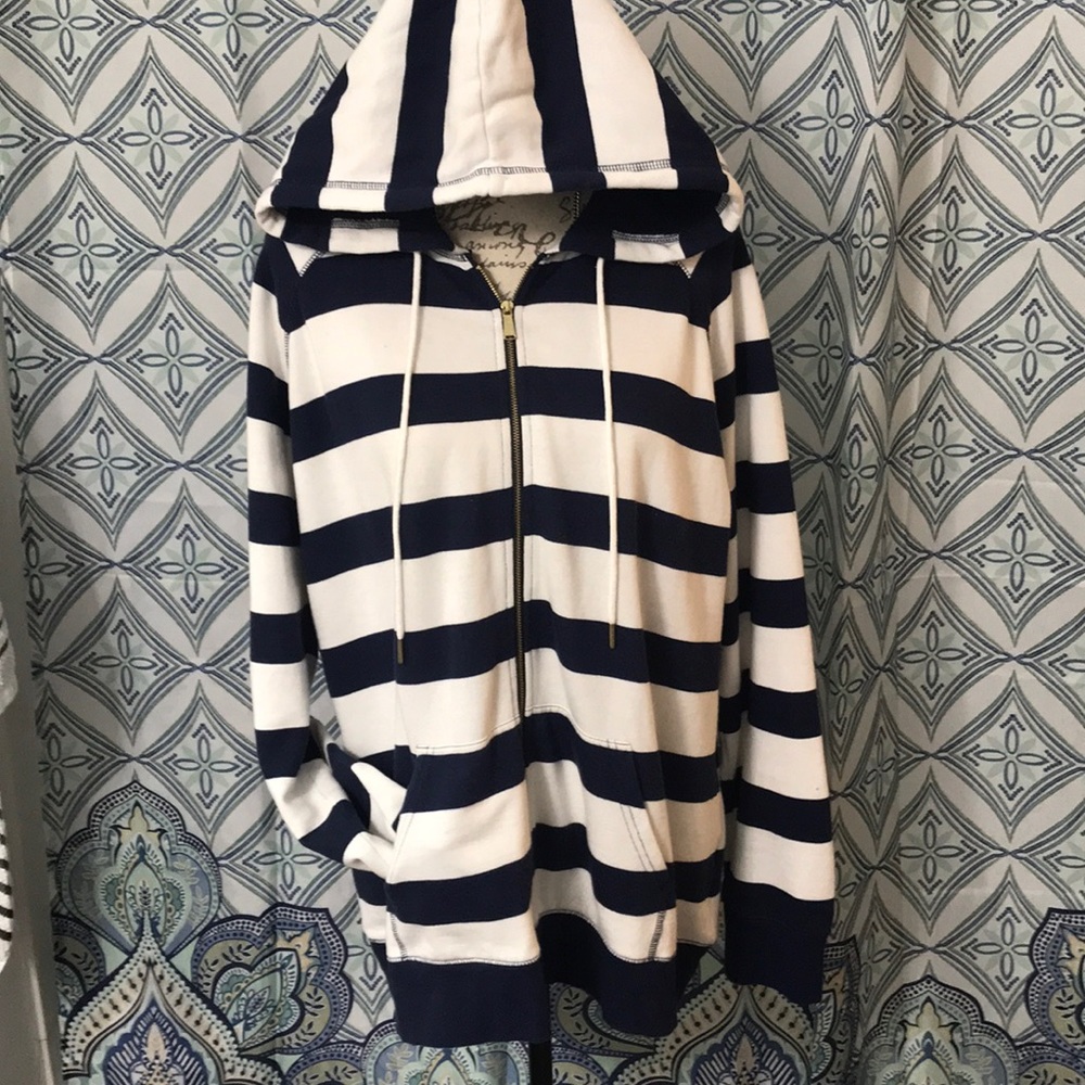 Tommy Hilfiger sweat jacket.